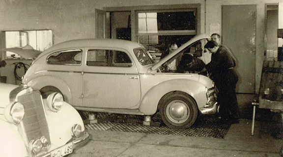 Historie des Autohaus Hamann Werkstatt in den 50er Jahren
