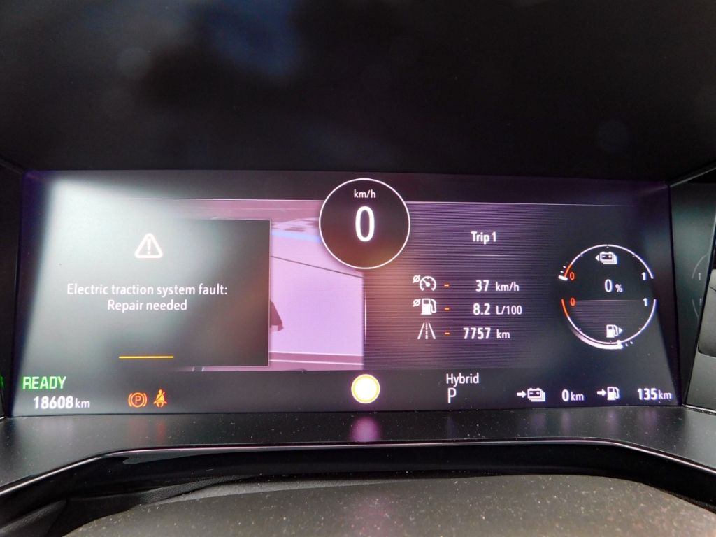 Fahrzeugabbildung Opel Grandland Ultimate Plug-in-Hybrid Ganzjahresreif
