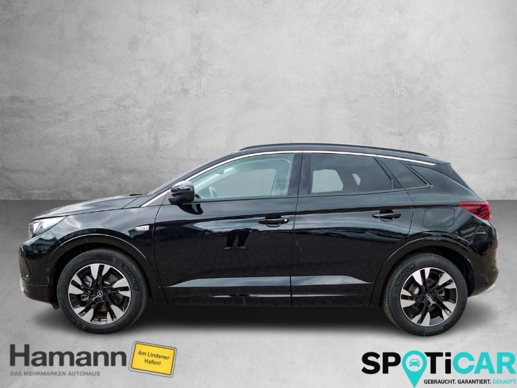 Fahrzeugabbildung Opel Grandland Ultimate Plug-in-Hybrid Ganzjahresreif