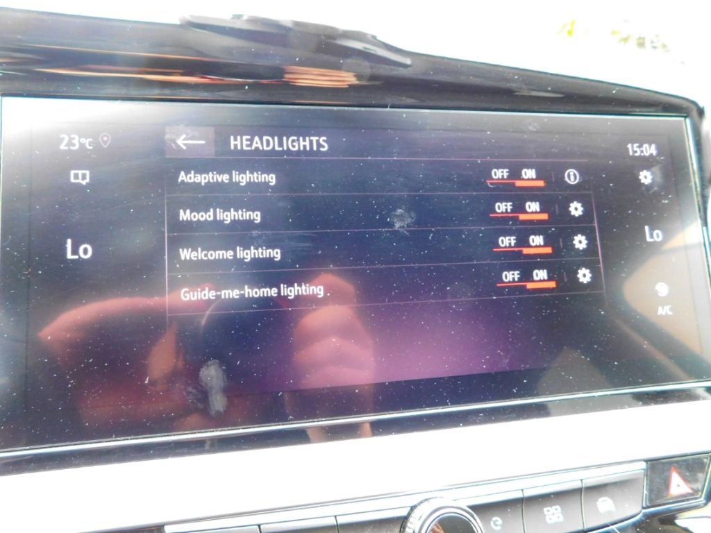Fahrzeugabbildung Opel Grandland Ultimate Plug-in-Hybrid Ganzjahresreif