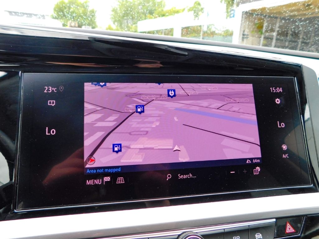 Fahrzeugabbildung Opel Grandland Ultimate Plug-in-Hybrid Ganzjahresreif