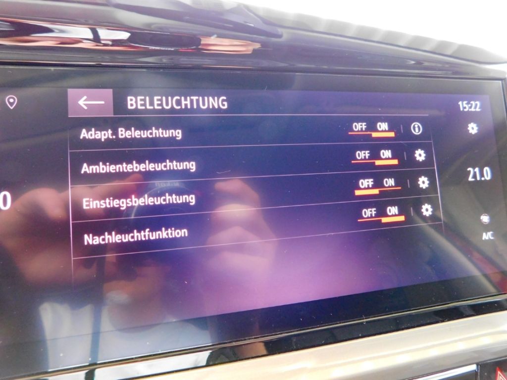 Fahrzeugabbildung Opel Grandland Elegance Plug-in-Hybrid Lenkrad-HZG AC