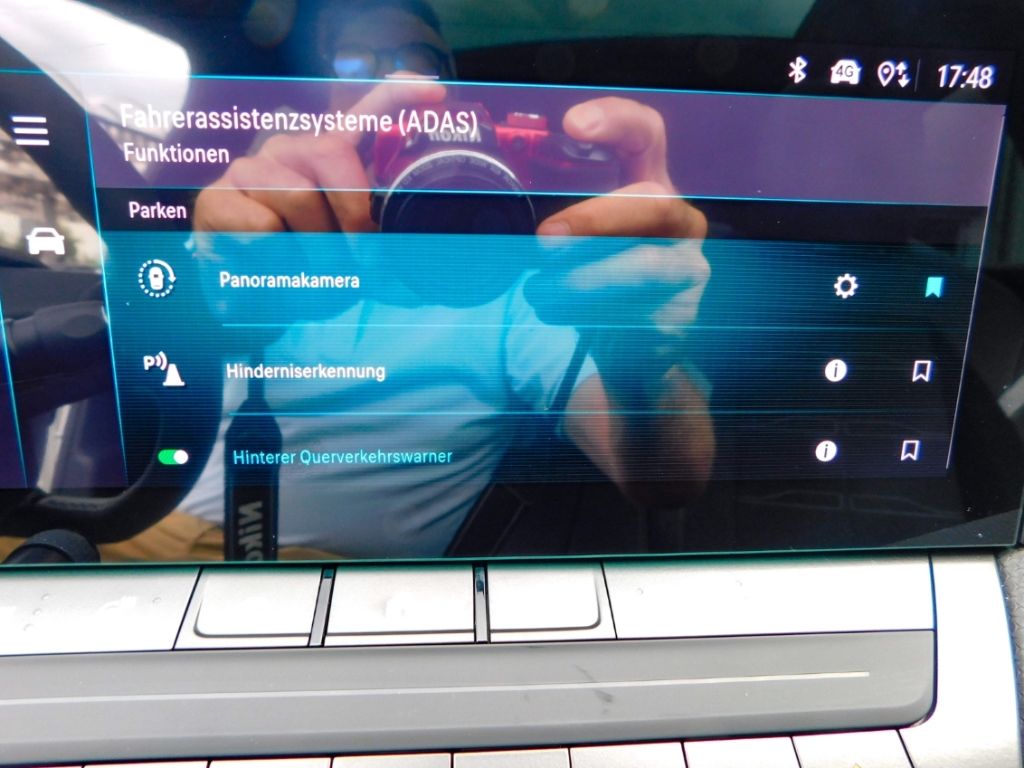 Fahrzeugabbildung Opel Astra L Sports Tourer Electric GS Pixel-LED Sitz