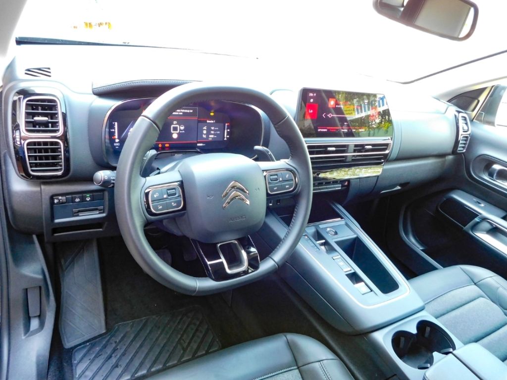 Fahrzeugabbildung Citroën C5 Aircross Max Hybrid 145-E Ganzjahresreifen Rü
