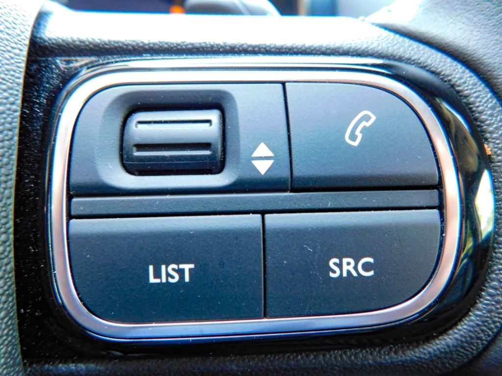 Fahrzeugabbildung Citroën C5 Aircross Max Hybrid 145-E Ganzjahresreifen Rü