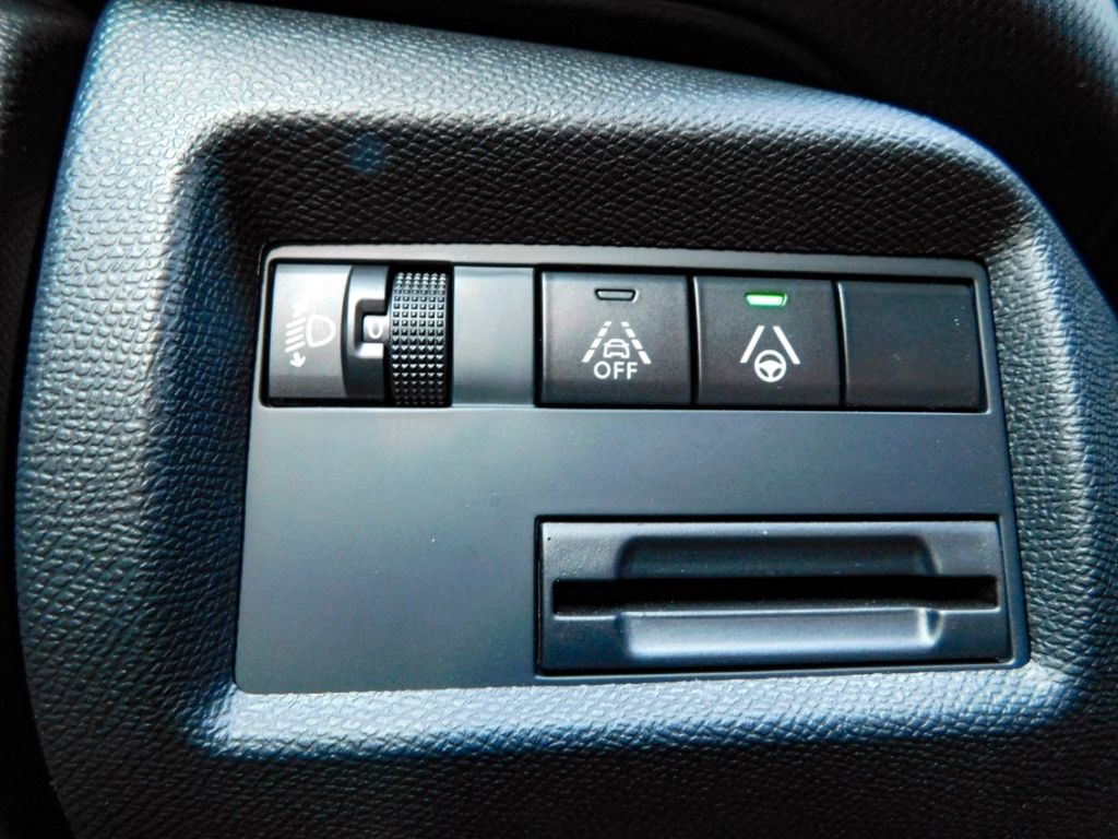 Fahrzeugabbildung Citroën C5 Aircross Max Hybrid 145-E Ganzjahresreifen Rü