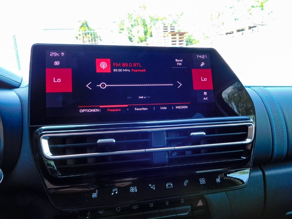 Fahrzeugabbildung Citroën C5 Aircross Max Hybrid 145-E Ganzjahresreifen Rü