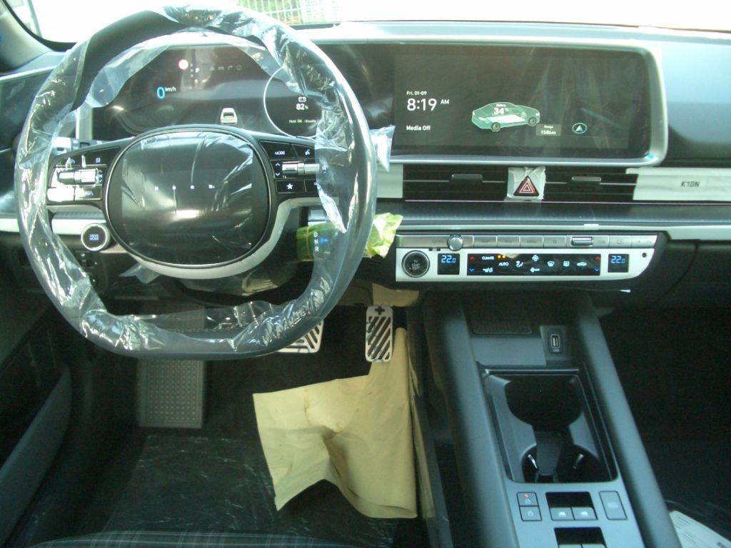 Fahrzeugabbildung Hyundai IONIQ 6 77,4 kWh 4WD First Edition - AKTION!!!