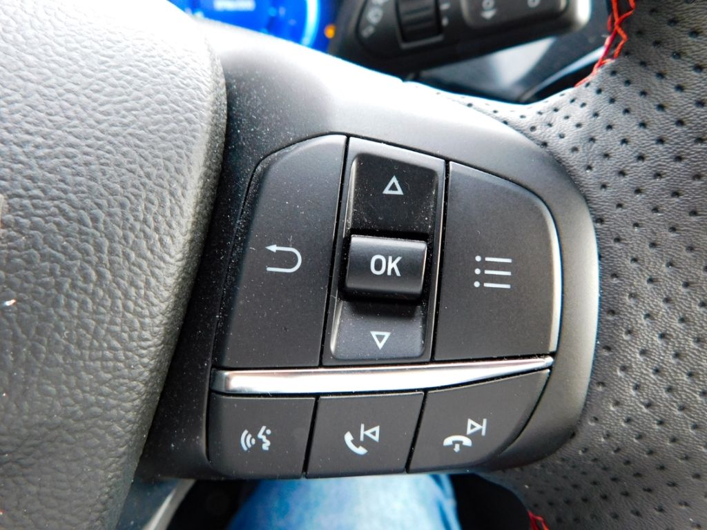 Fahrzeugabbildung Ford Kuga ST-Line X 1.5 EcoBoost EU6d Stylingpaket Te