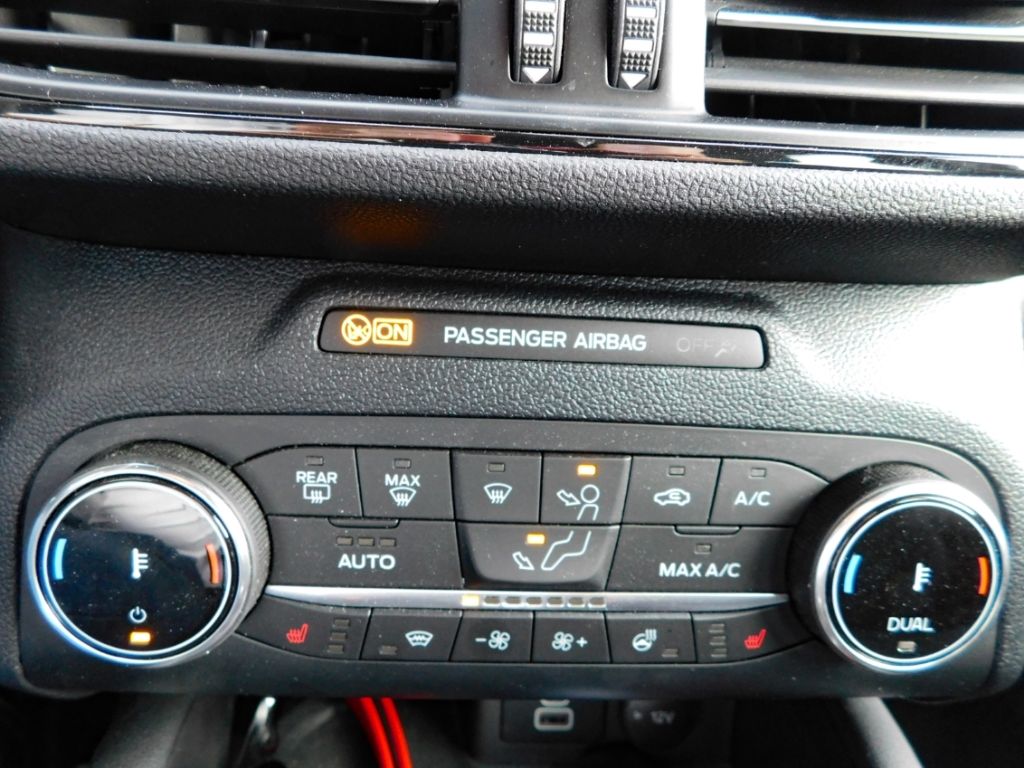 Fahrzeugabbildung Ford Kuga ST-Line X 1.5 EcoBoost EU6d Stylingpaket Te