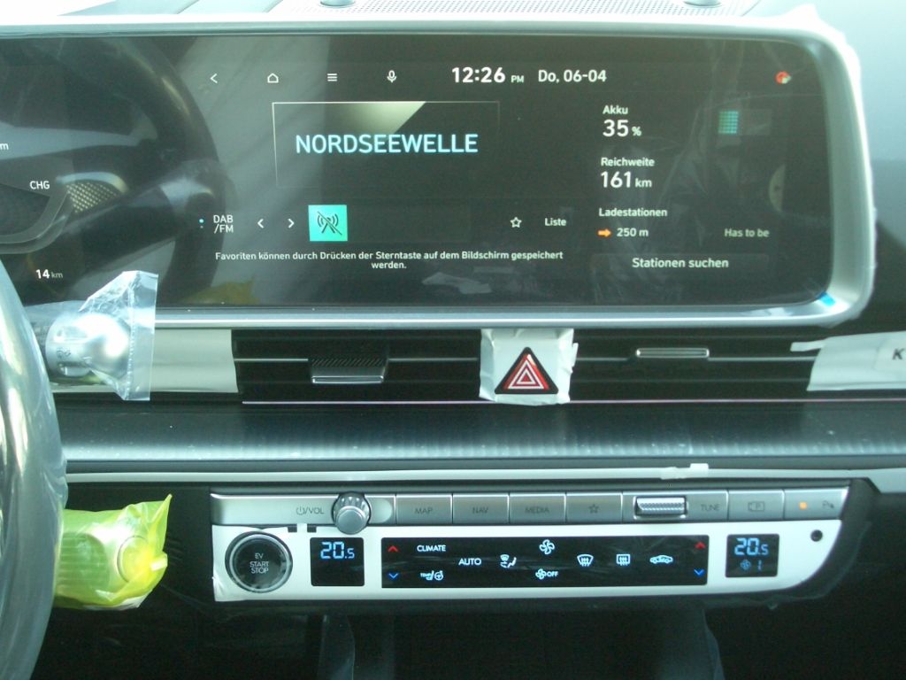 Fahrzeugabbildung Hyundai IONIQ 6 77,4 kWh 4WD Techniq, Leder, Park, Bose