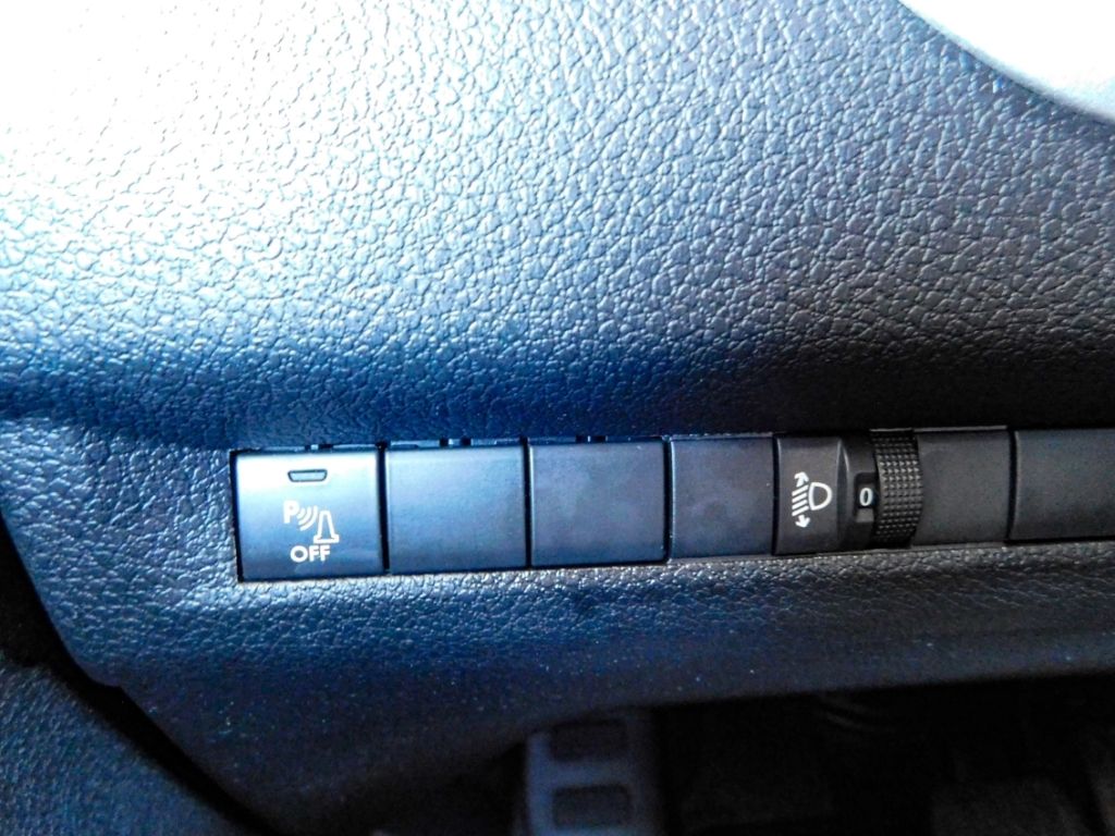 Fahrzeugabbildung Opel Vivaro Kasten -e Edition M AHK Klimaanlage