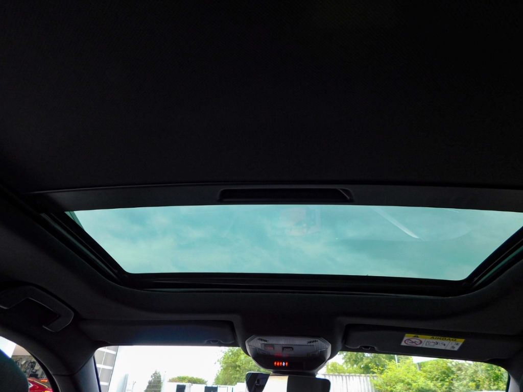 Fahrzeugabbildung Opel Astra L ST Ultimate Automatik Panoramadach