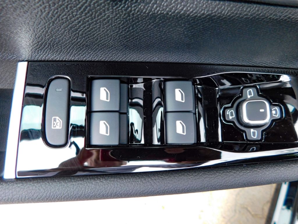 Fahrzeugabbildung Opel Astra L ST Ultimate Automatik Panoramadach