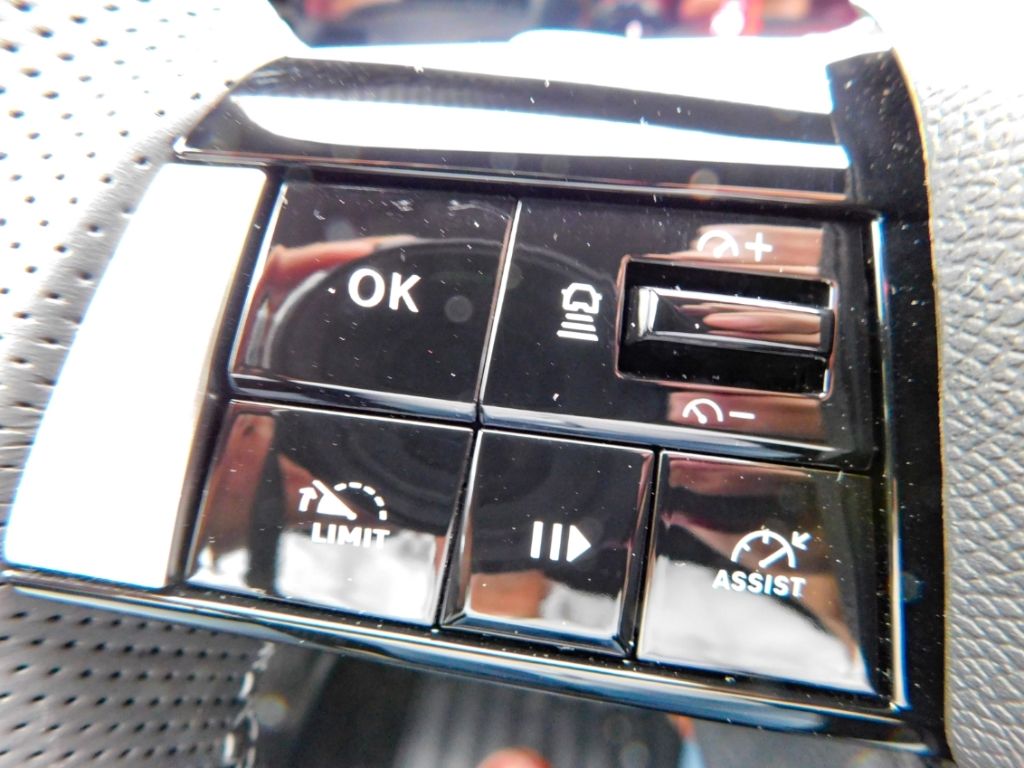 Fahrzeugabbildung Opel Astra L ST Ultimate Automatik Panoramadach