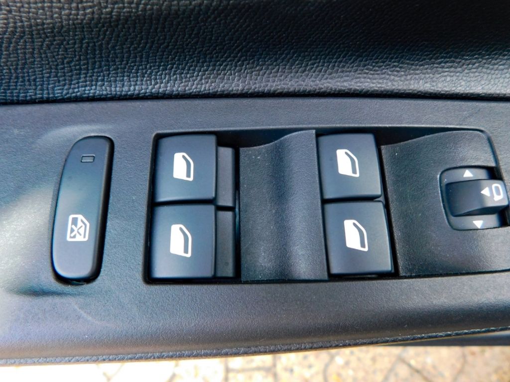 Fahrzeugabbildung Opel Corsa F GS 1.2 Turbo Matrix-LED 2x Kamera Sitz-H