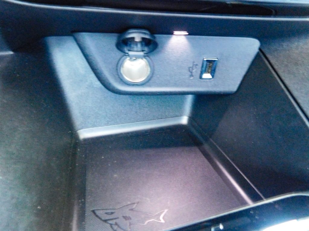 Fahrzeugabbildung Opel Corsa F GS Line 1.2 Turbo S/S Lenkrad-HZG Rückfa