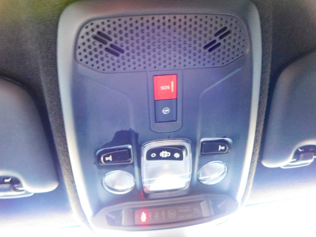 Fahrzeugabbildung Opel Corsa F GS Line 1.2 Turbo S/S Lenkrad-HZG Rückfa