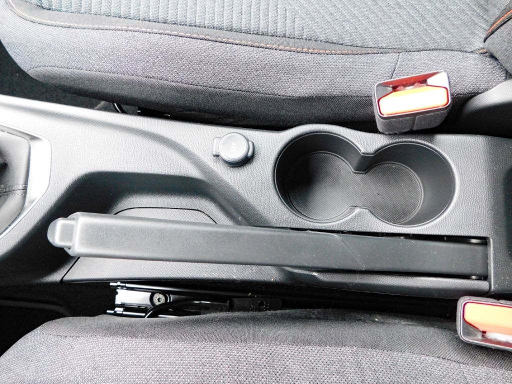 Fahrzeugabbildung Peugeot 2008 Style Puretech 100 Carplay Sitz-Hzg