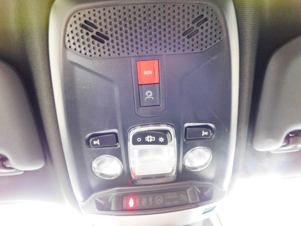 Fahrzeugabbildung Peugeot 2008 Style Puretech 100 Carplay Sitz-Hzg