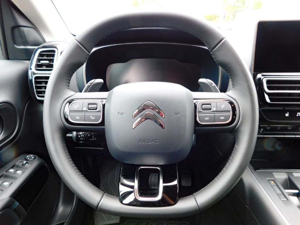Fahrzeugabbildung Citroën C5 Aircross Plus Hybrid Sitz-Hzg 2x Kamera Ganzj