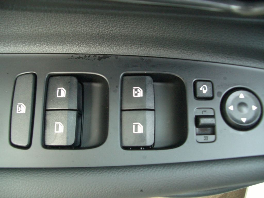 Fahrzeugabbildung Hyundai i20 FL 1.0 T-GDI 100 PS Trend, Navigation