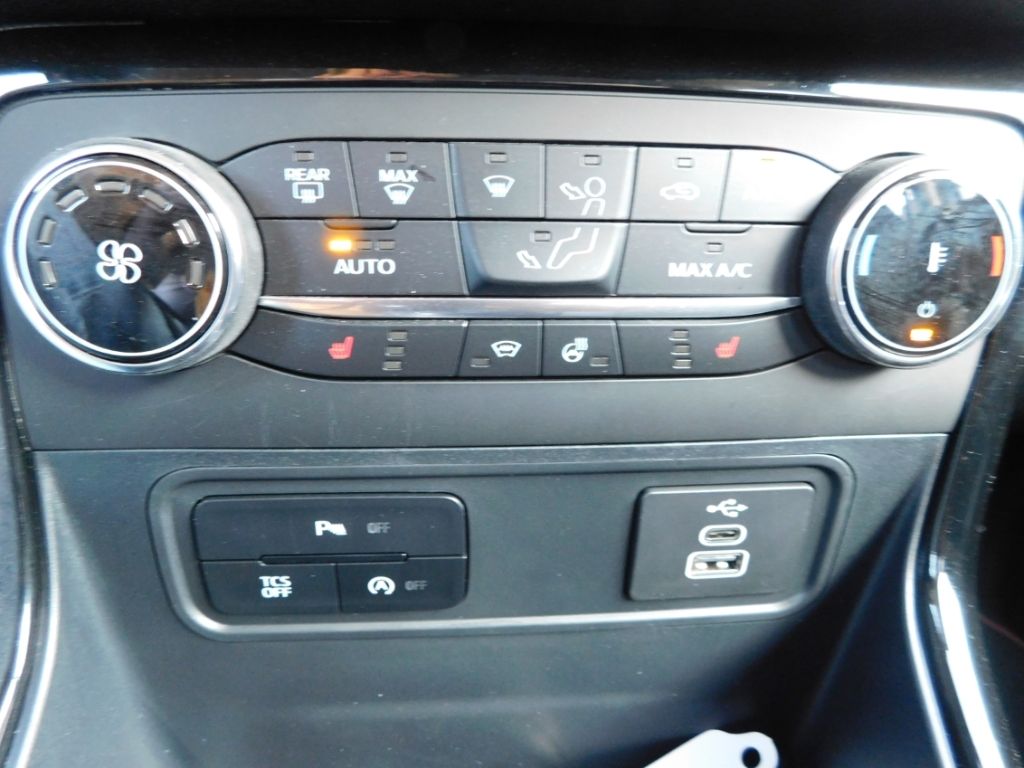 Fahrzeugabbildung Ford EcoSport ST-Line 1.0 EcoBoost EU6d Winterpaket A