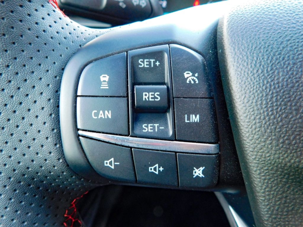 Fahrzeugabbildung Ford Fiesta ST-Line 1.0 EcoBoost M-Hybrid EU6d Automa