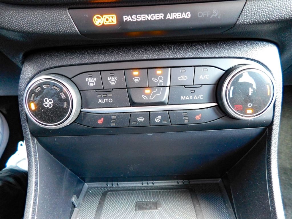 Fahrzeugabbildung Ford Fiesta ST-Line 1.0 EcoBoost M-Hybrid EU6d Automa