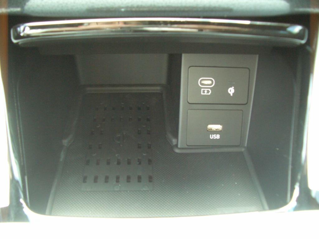 Fahrzeugabbildung Hyundai i30cw MJ25 1.0 T-GDI DCT Advantage, Navi, LED