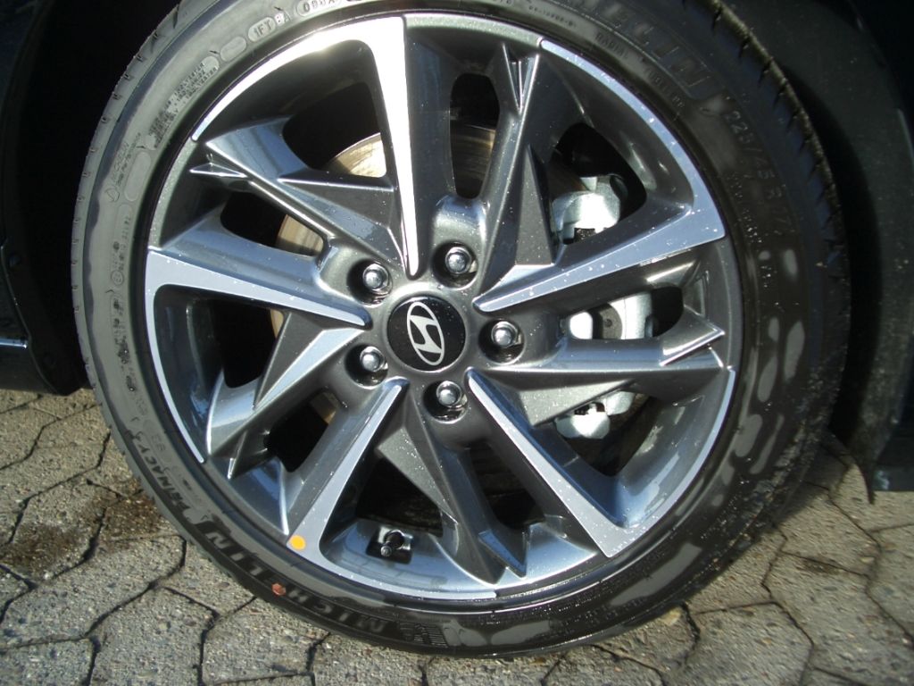 Fahrzeugabbildung Hyundai i30cw MJ25 1.0 T-GDI DCT Advantage, Navi, LED