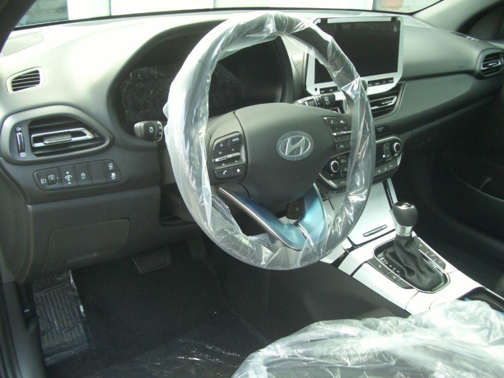 Fahrzeugabbildung Hyundai i30cw MJ25 1.0 T-GDI DCT Advantage, Navi, LED