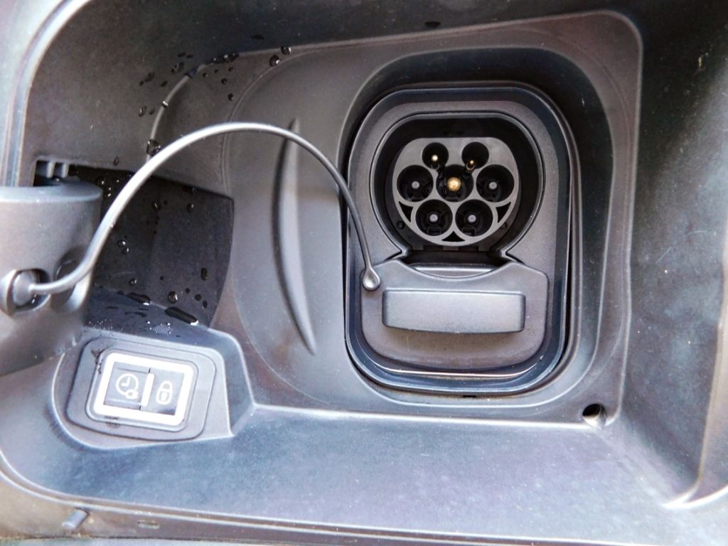 Fahrzeugabbildung Opel Mokka e Ultimate Matrix LED ACC Sitz-Hzg Keyless
