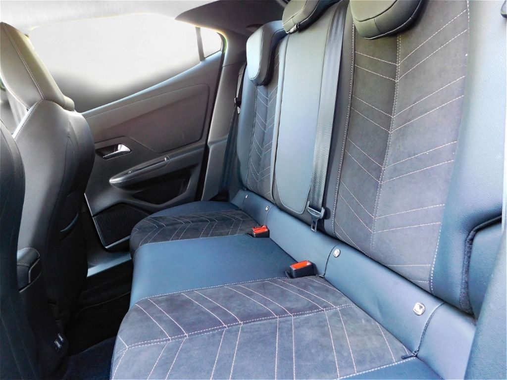 Fahrzeugabbildung Opel Mokka e Ultimate Matrix LED ACC Sitz-Hzg Keyless