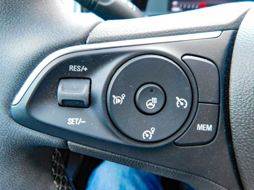 Fahrzeugabbildung Opel Grandland Enjoy 1.2 Turbo Kamera Sitz-Hzg Allwet