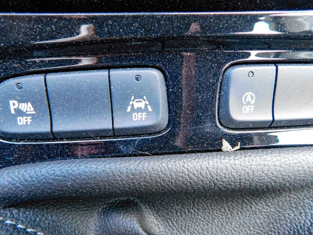 Fahrzeugabbildung Opel Grandland Enjoy 1.2 Turbo Kamera Sitz-Hzg Allwet