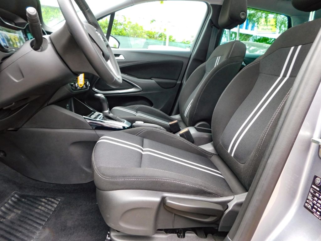 Fahrzeugabbildung Opel Crossland Elegance 1.2 Turbo Automatik Panoramad