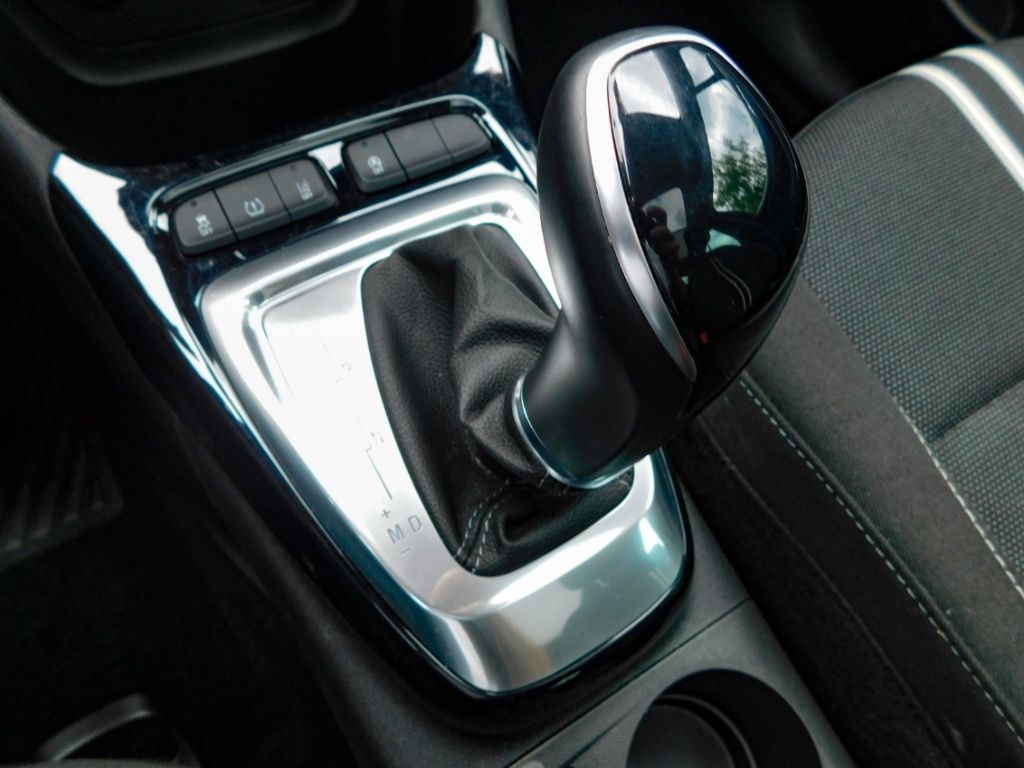 Fahrzeugabbildung Opel Crossland Elegance 1.2 Turbo Automatik Panoramad