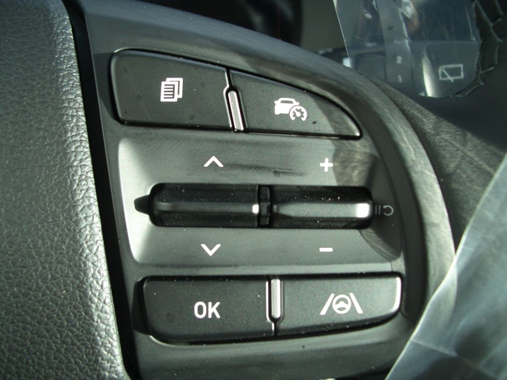 Fahrzeugabbildung Hyundai i10 Facelift MJ25 1.0 Trend Navi, Komfort-Paket