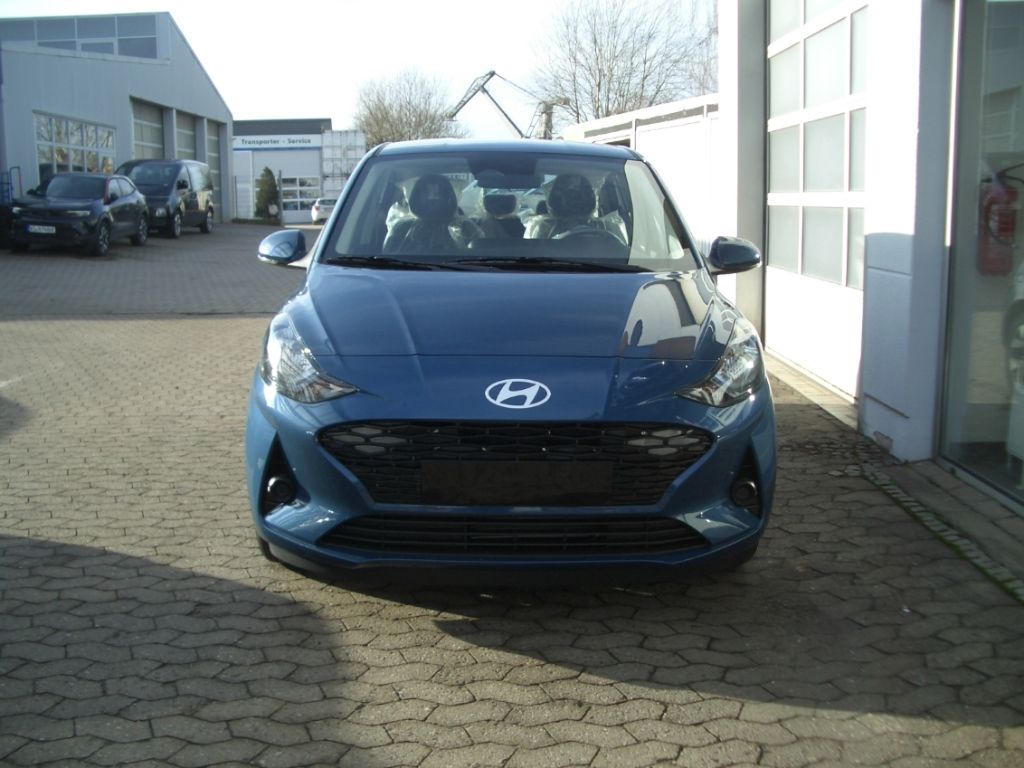 Fahrzeugabbildung Hyundai i10 Facelift MJ25 1.0 Trend Navi, Komfort-Paket