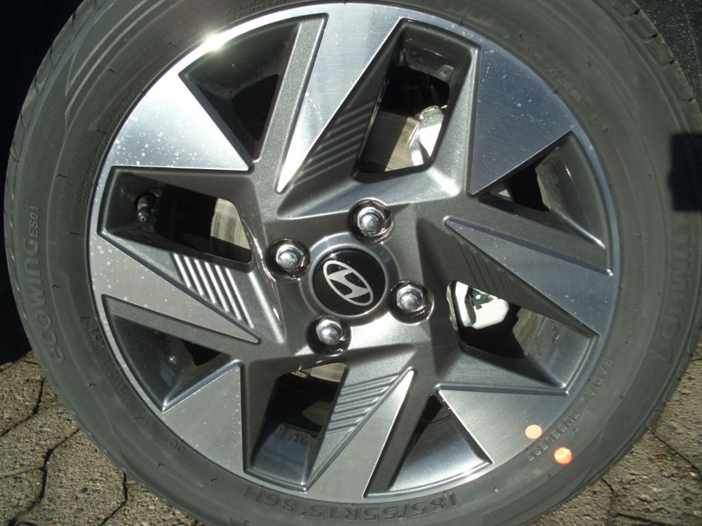 Fahrzeugabbildung Hyundai i10 Facelift MJ25 1.0 Trend Navi, Komfort-Paket