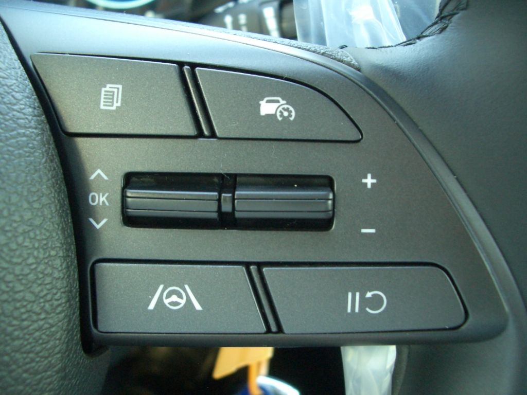 Fahrzeugabbildung Hyundai i20 Facelift MJ25 1.0 DCT Automatik Trend