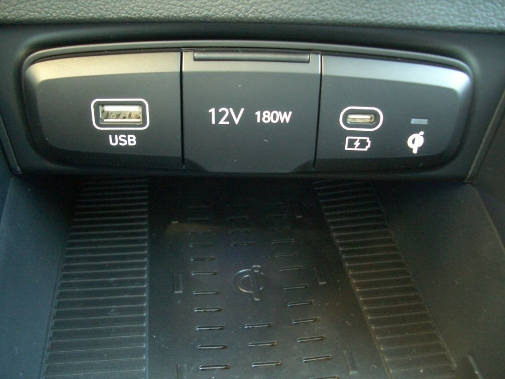 Fahrzeugabbildung Hyundai i20 Facelift MJ25 1.0 DCT Automatik Trend