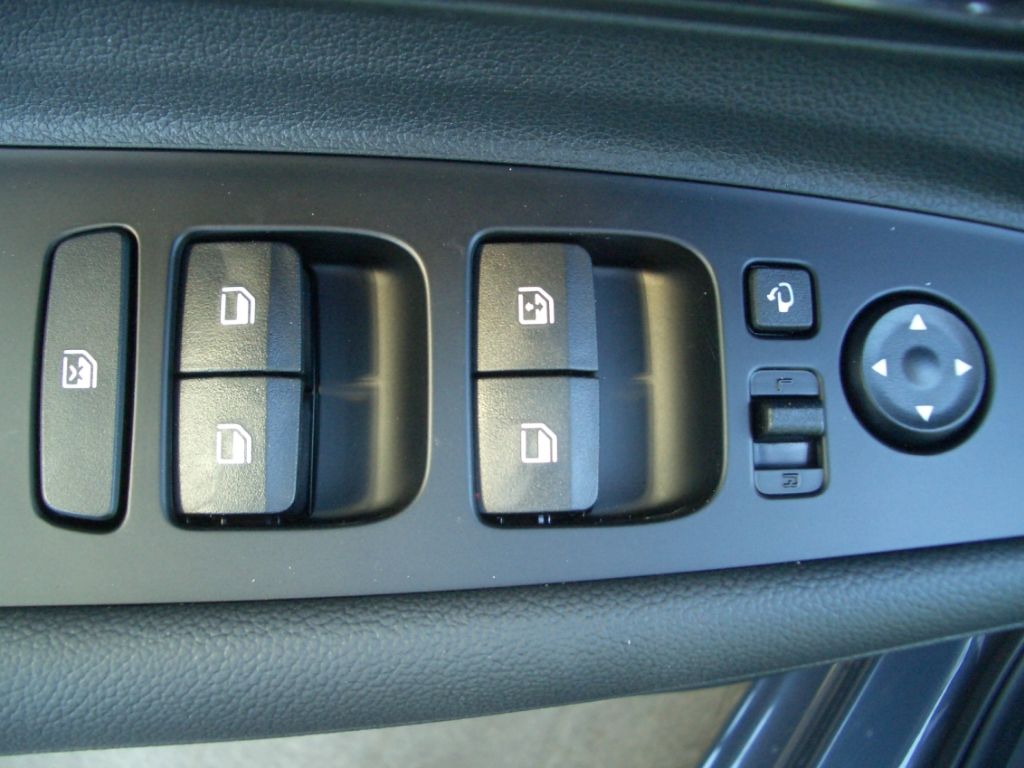 Fahrzeugabbildung Hyundai i20 Facelift MJ25 1.0 DCT Automatik Trend