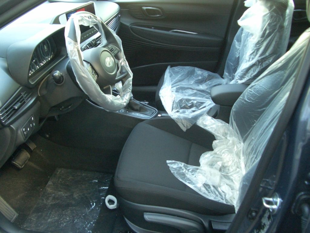 Fahrzeugabbildung Hyundai i20 Facelift MJ25 1.0 DCT Automatik Trend