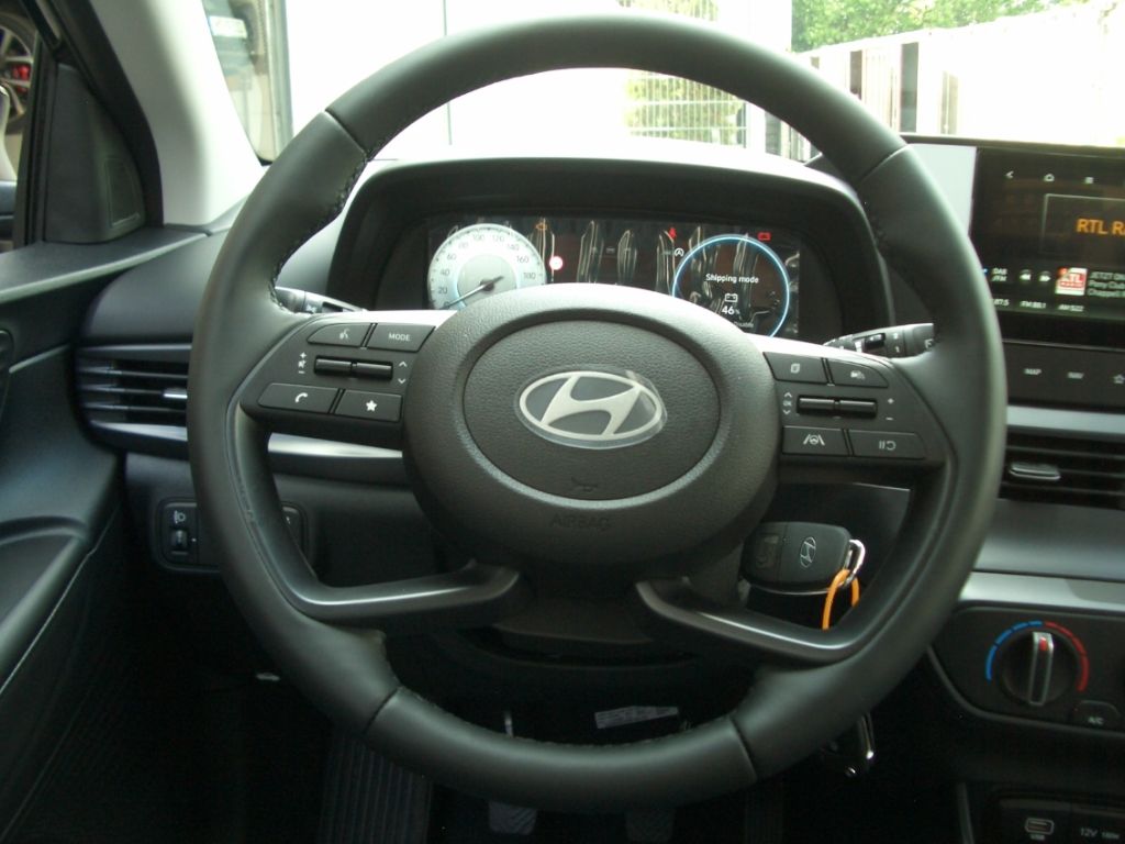 Fahrzeugabbildung Hyundai i20 Facelift MJ25 1.0 Trend, Navigation