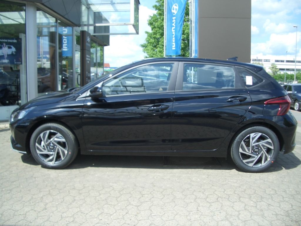 Fahrzeugabbildung Hyundai i20 Facelift MJ25 1.0 Trend, Navigation