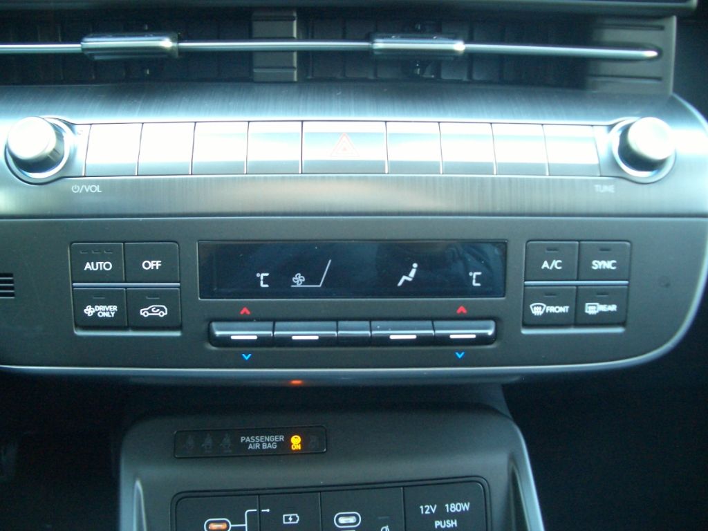 Fahrzeugabbildung Hyundai KONA ELEKTRO SX2 MJ25 48,4 kWh Trend, Sitz, Heck