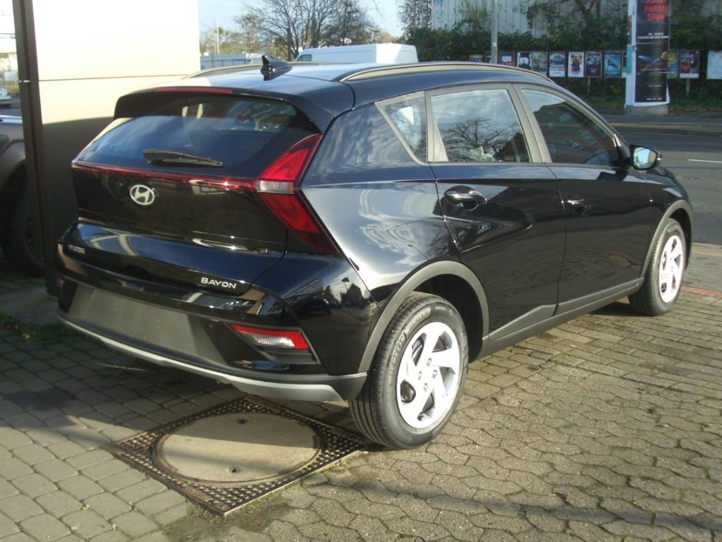 Fahrzeugabbildung Hyundai BAYON Facelift MJ25 1.0 Select, Navigation - Akt