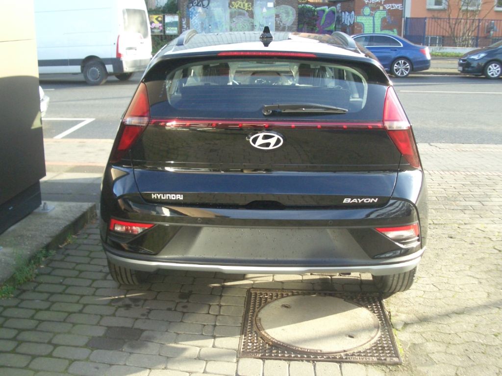 Fahrzeugabbildung Hyundai BAYON Facelift MJ25 1.0 Select, Navigation - Akt